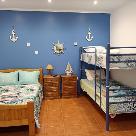 Estudio Mario Fanha Nazare Luaran gambar