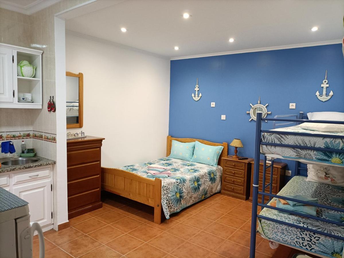 Estudio Mario Fanha Nazare Luaran gambar