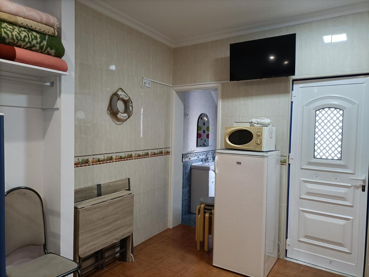 Estudio Mario Fanha Nazare Luaran gambar